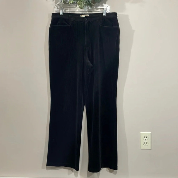 Travelsmith Black Velour Textured Pants 12 - Picture 1 of 15
